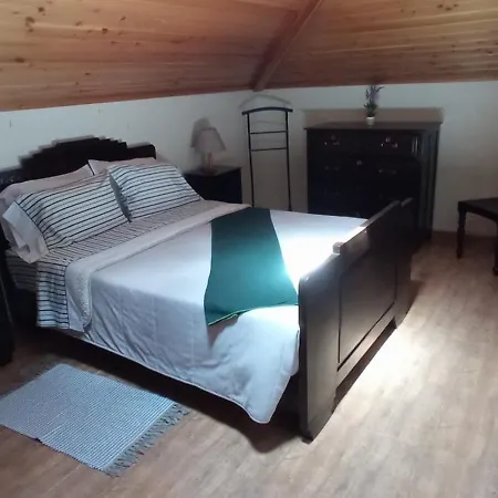 Em Casa Da Avo Ines Apartment