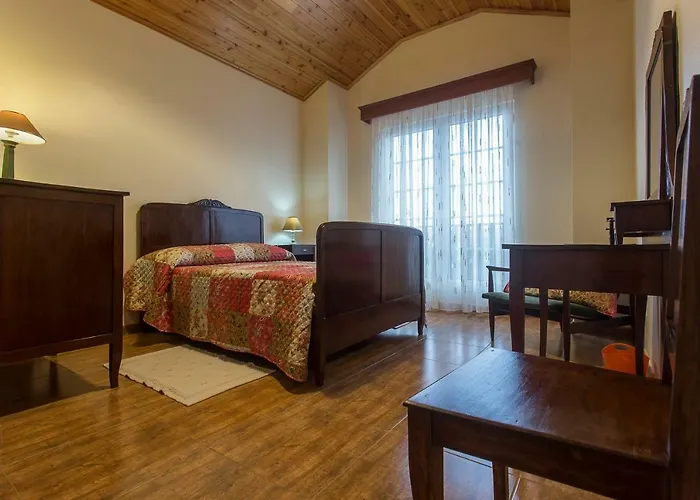 Em Casa Da Avo Ines *