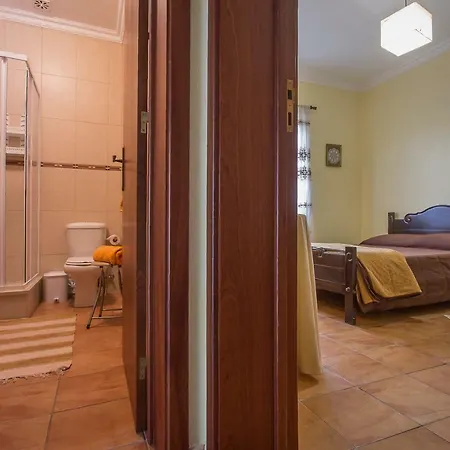 Apartment Em Casa Da Avo Ines *
